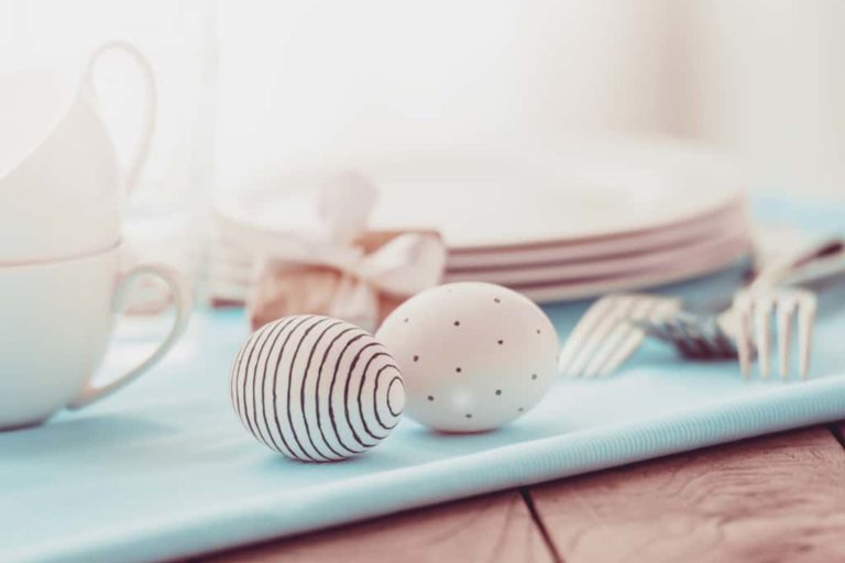 easter table decorations
